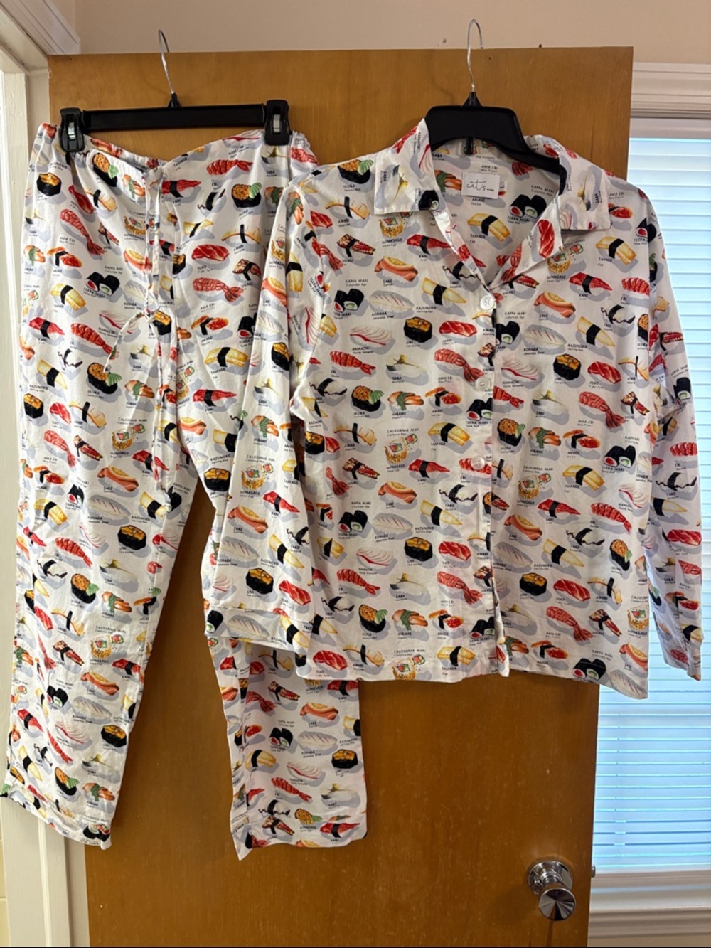 Tha Cat’s Pajama White Sushi Print Women's Pajama Set,